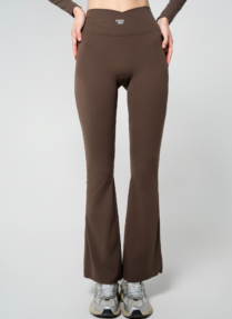 Aura Sculpt Straight Flare Pant